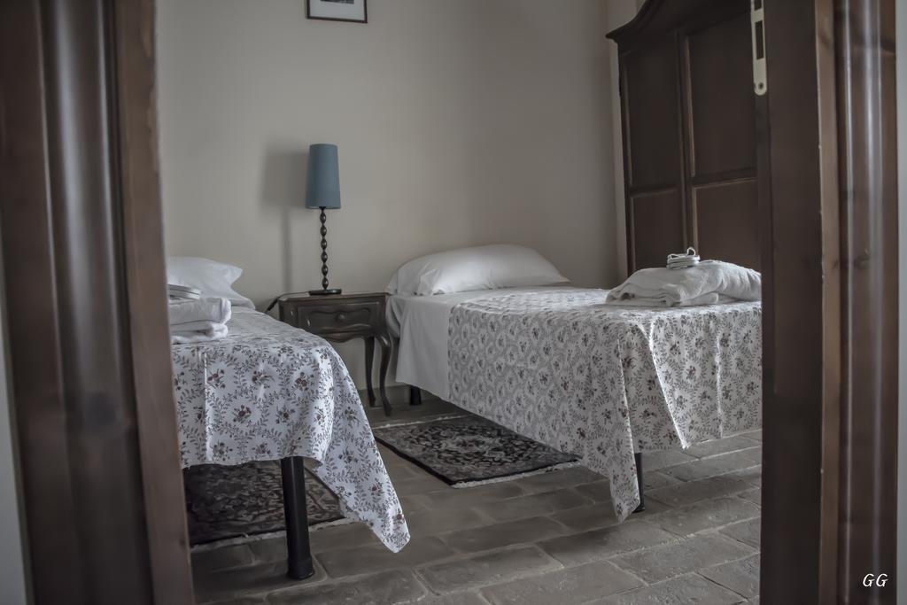 Mons Major Relais Villa Montemaggiore al Metauro Szoba fotó